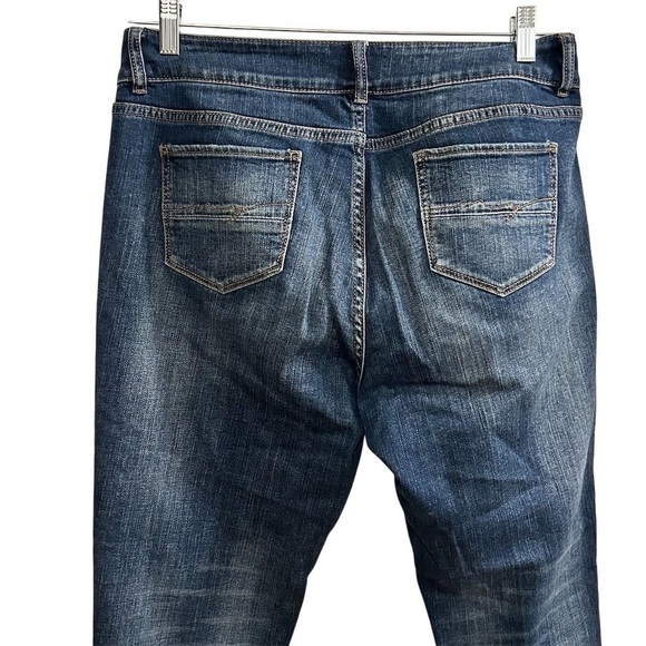 Soho Women's Curvy Boyfriend Jeans Size 10 Blue Distressed Denim Cuffs - Picture 9 of 11